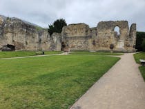 Explore the Medieval Ruins of Reading Abbey