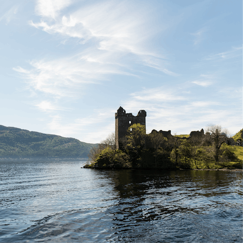 Explore Drumnadrochit on the western shore of Loch Ness – Urquhart Castle is 3km away