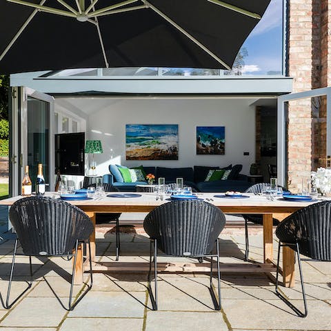 Enjoy alfresco meals on the terrace together