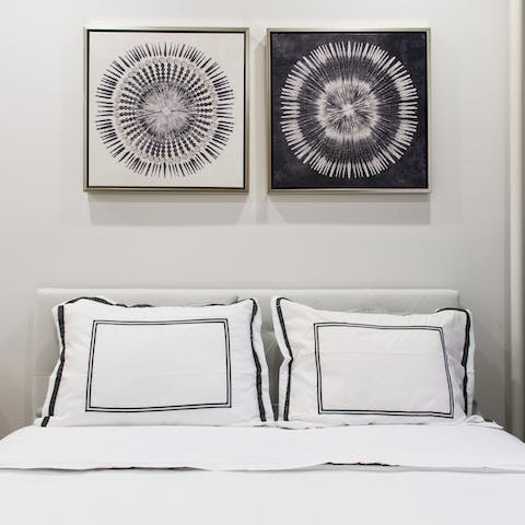 Wake up in the comfortable bed feeling rested and ready for another day in the Big Apple