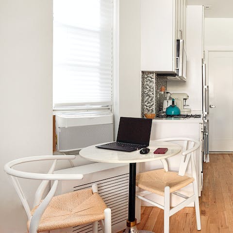 Rustle up breakfast and catch up on emails at the bistro table