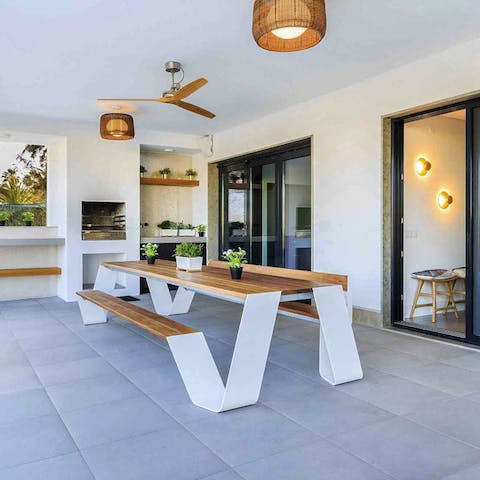Have a barbecue out on the covered terrace