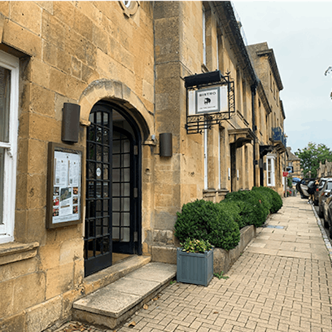 Stroll amongst the honey-coloured buildings of charming Chipping Campden