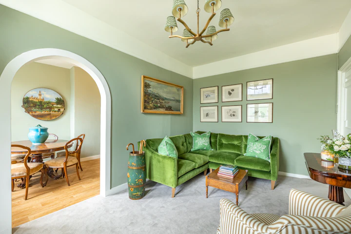 English Renaissance, Hampshire, England | Plum Guide