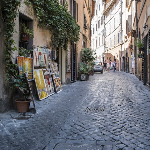 Stay in a lively neighbourhood just three minutes from Piazza Navona