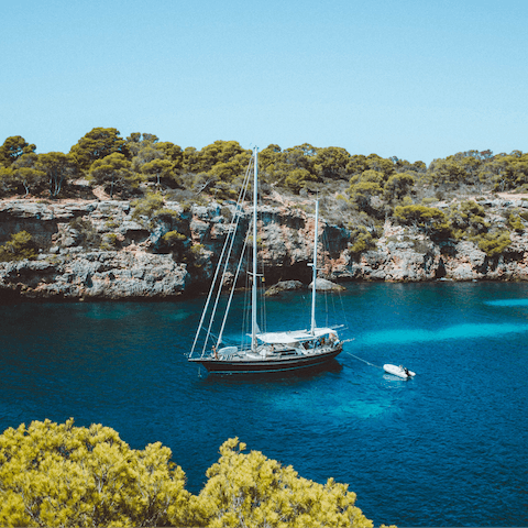Stay in the peaceful town of Sa Pobla for a traditional taste of Mallorca