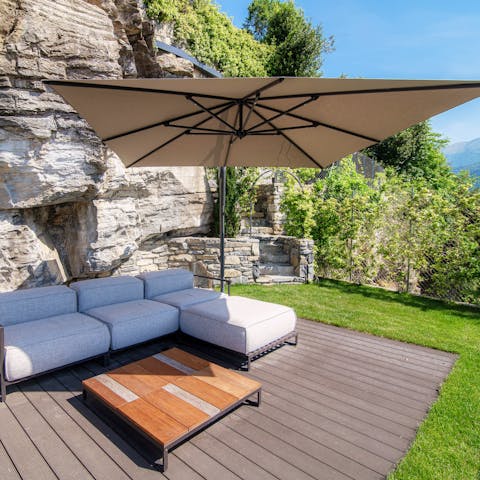 Sprawl out in the outdoor living room with your new summer read