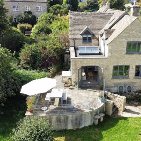 Look forward to tucking into lunch surrounded by unspoilt countryside