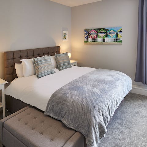 Wake up in the comfortable bedrooms feeling rested and ready for another day of Whitby sightseeing