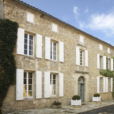 Stay in a stunning 17th century-country house