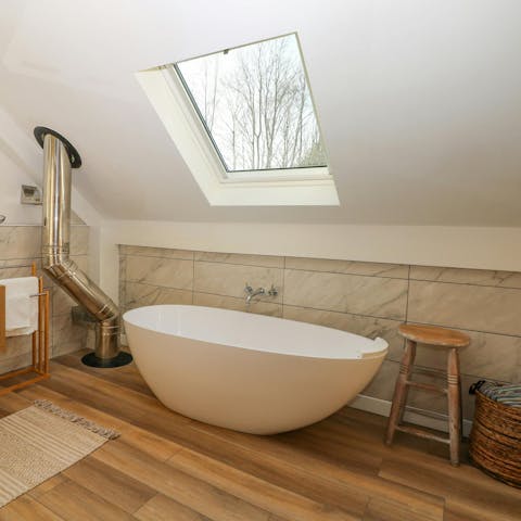 Savour long soaks in the bath after a day of exploring