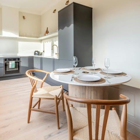 Settle in at the banquette for dinner or business calls