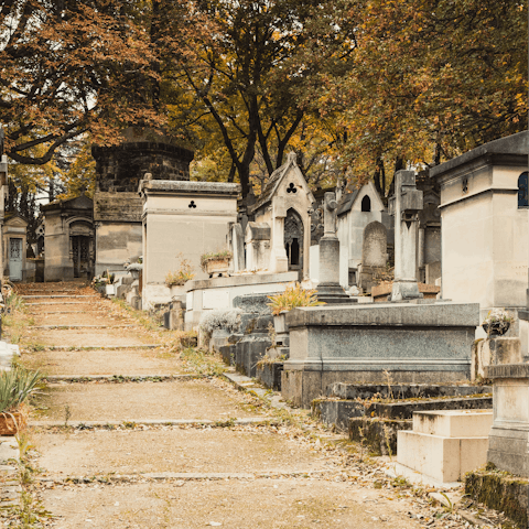 Stroll around nearby Cimitière Père Lachaise