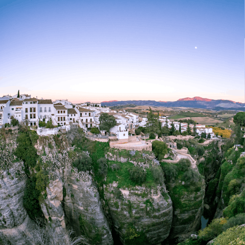 Explore the historic city of Ronda, a twenty-minute drive away