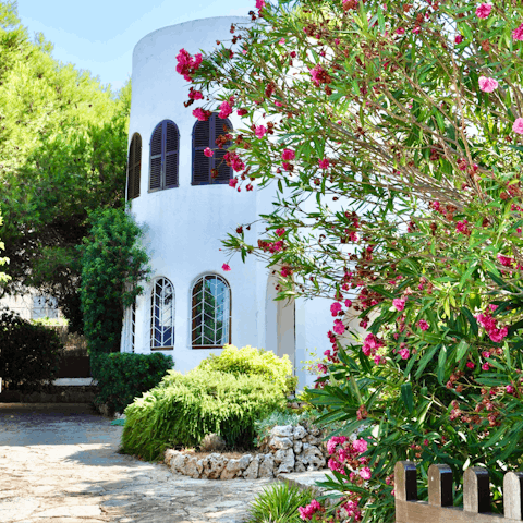 Stroll down quaint streets in Madeira and find idyllic villages adorned with flowers