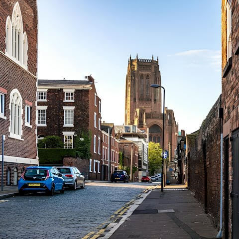Stay on a quiet cobbled street, within strolling distance of the cathedral