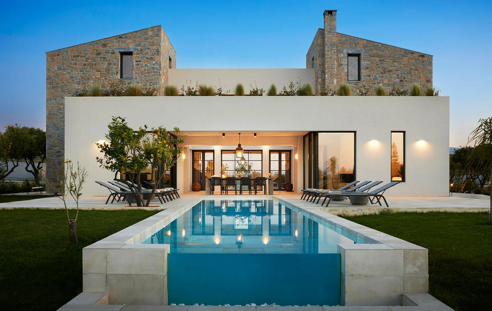 Golden Riviera Retreat