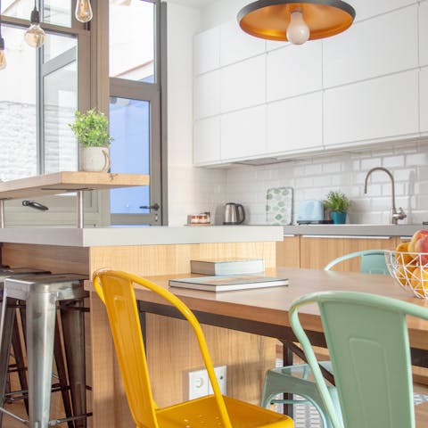 Sit down on the industrial-chic chairs for breakfast