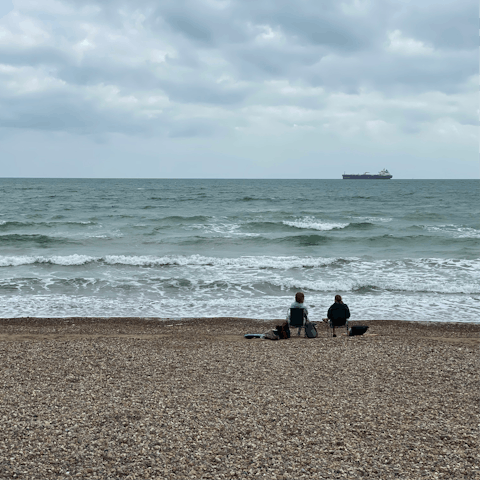 Pad out the door and straight onto Weymouth Beach