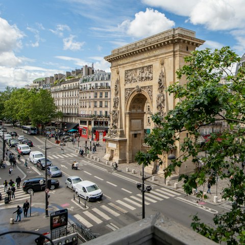 Admire the Arc Saint Martin views through the dual-aspect windows