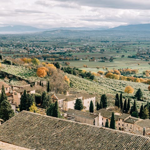 Take in the sights of Umbria's sprawling beauty