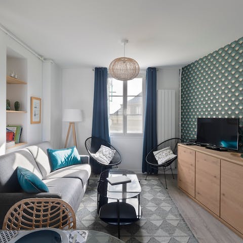 Sink into the plump sofa for a cosy night home with a movie and glass of sparkling