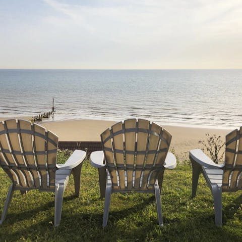Breathe in the fresh sea air while basking in the sun in the elevated garden overlooking Mundesley Beach