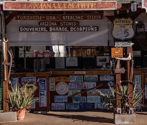 Uncover charming Arizona old-town streets lined with antiques and eateries