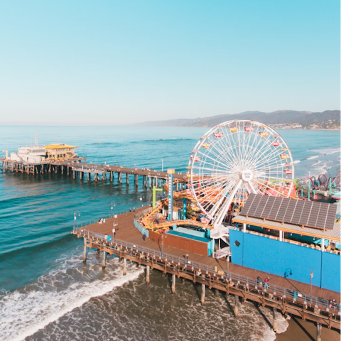 Cycle the boardwalk all the way to Santa Monica