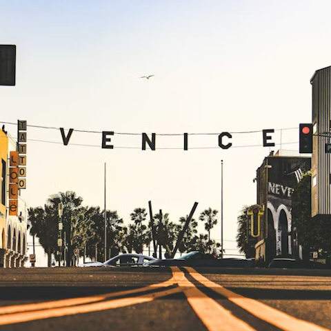 Stroll to Venice Beach and the canals within minutes