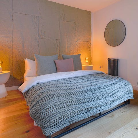 Bring the whole gang – each bedroom features a plush king-size bed