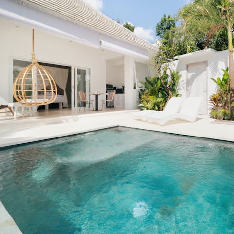 Savour total relaxation and leisurely dips in the pool