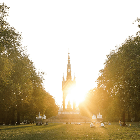 Start the day with a stroll through Hyde Park, moments away