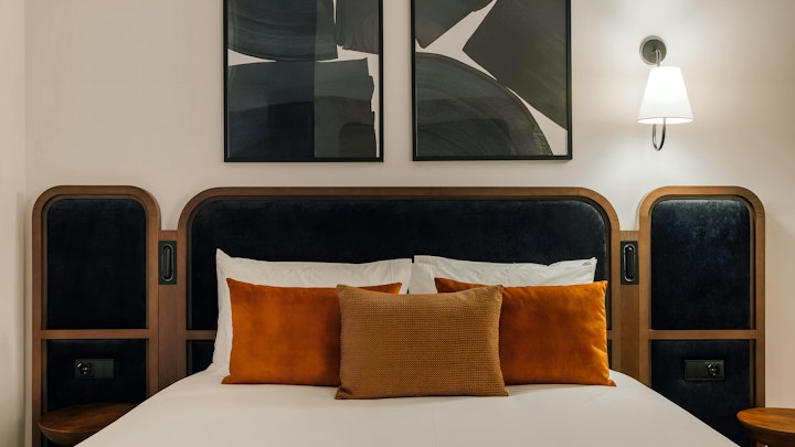 Bedroom photo