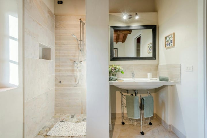 Bathroom photo
