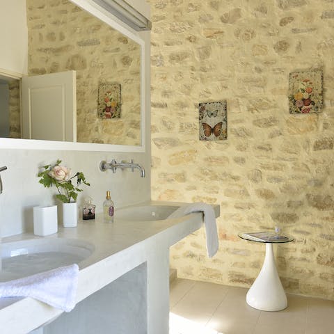 Enjoy the luxurious bathrooms