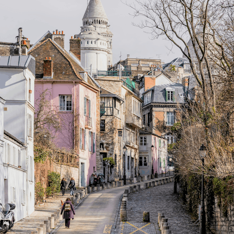 Wind your way through the pretty streets of Montmartre