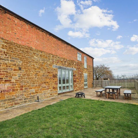 Start the day off with an alfresco Full English breakfast in the garden