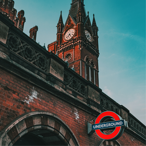 Stay in the heart of London between Euston and King's Cross