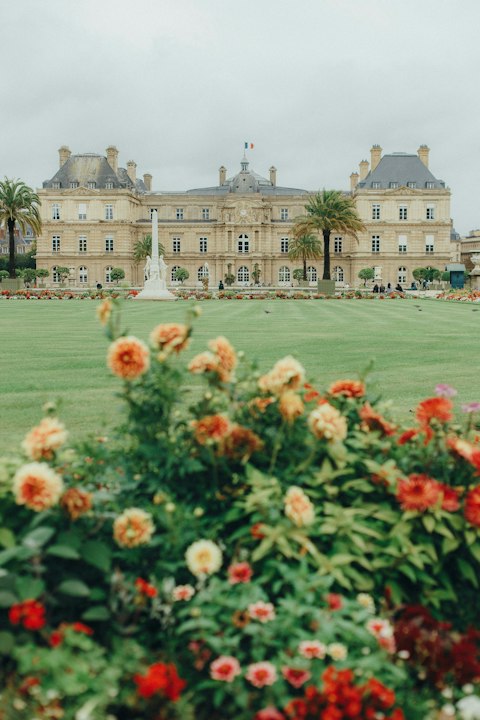 Discover Jardin du Luxembourg, twenty minutes away