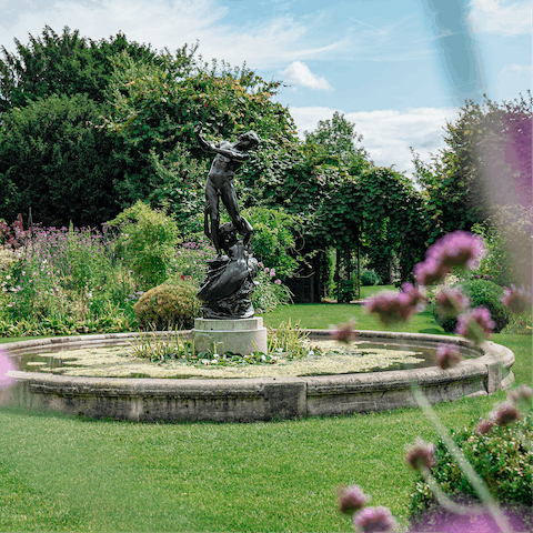 Stay just two-minutes away from Primrose Hill and Regent's Park