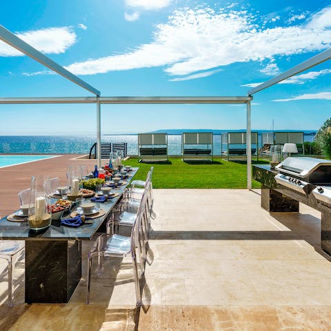 Dine alfresco with your loved ones under the sun