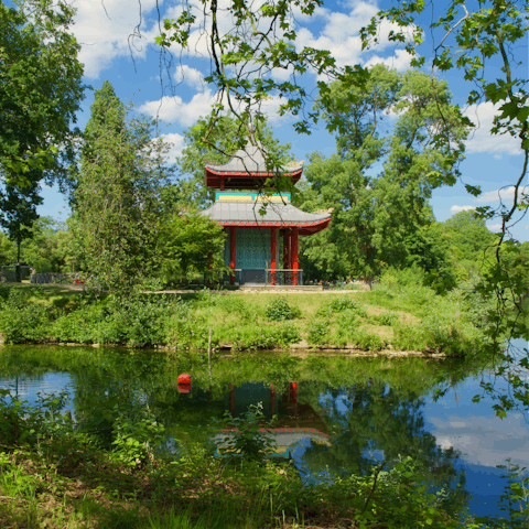 Take a stroll through beautiful Victoria Park, a twelve-minute walk from your door