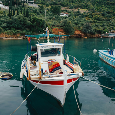 Take a boat trip in Kalamata, only 4 kilometres away