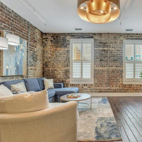 Switch off and relax with drinks in the living room