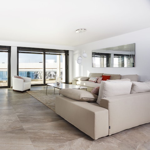 Sip Champagne in the sun-soaked living room