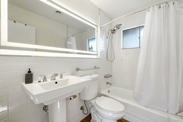 Bathroom photo