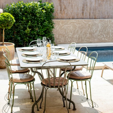 Dine alfresco on the terrace – the perfect spot for an apertif
