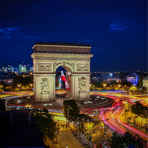 Take a stroll to the Arc de Triomphe, eighteen-minutes away