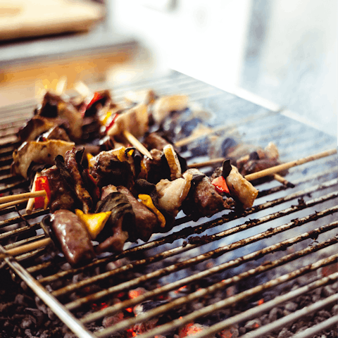 Heat up the barbecue